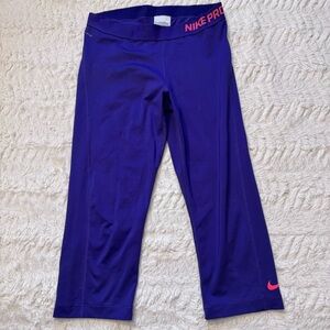 Nike Pro Dri-FIT Capri Leggings Court Purple Pink Size Large Athleisure Gym